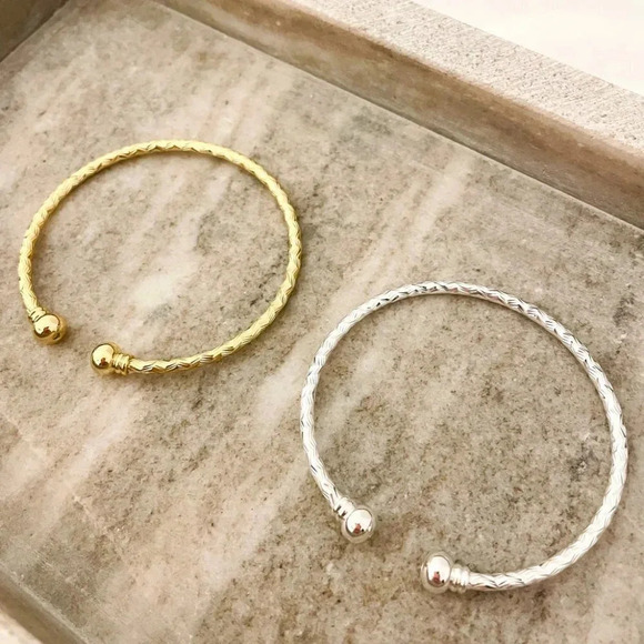 925 Sterling Silver Textured Cuff Bracelet Shiny Bangle Bracelet Silver or Gold - Picture 3 of 4